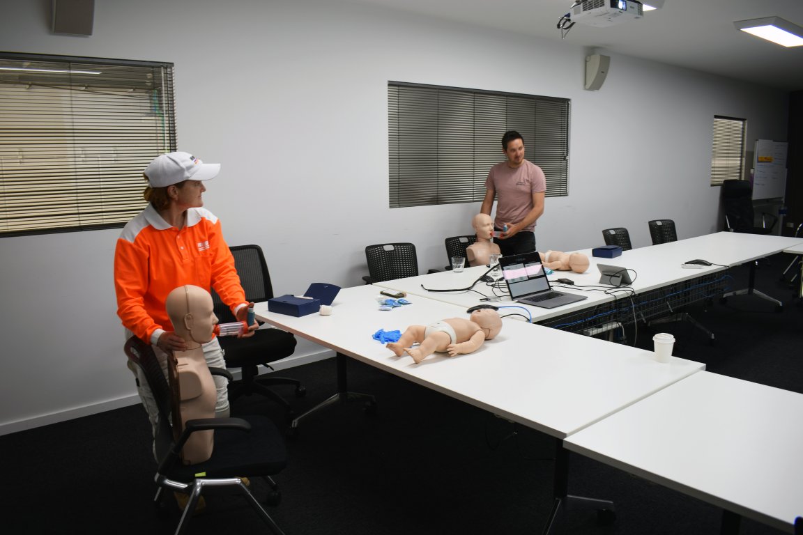 HigginsCoatings's tweet photo. Some members of our Victorian team recently renewed their first aid skills with in-house training. 

With Spring upon us and allergens following in suit, the team focused on asthma prevention. 

#safety #firstaid #training #commercialpainting https://t.co/0eQHxFpGGG