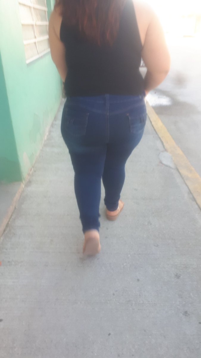 DanielG34430459's tweet photo. mi esposo quiere que me vaya a coger con un amante y que https://t.co/mNKBUlCAqk planta ya que le fascina escuchar que el me cogía bien rico, algún dotado para mi manden md https://t.co/YFc1DwT0lM