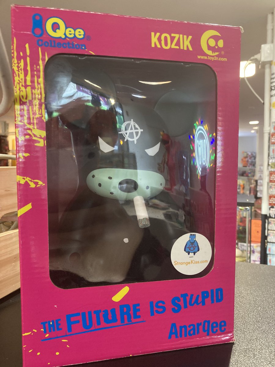 Popvisly's tweet photo. #kozik #qee #veve https://t.co/3bVtskByF4