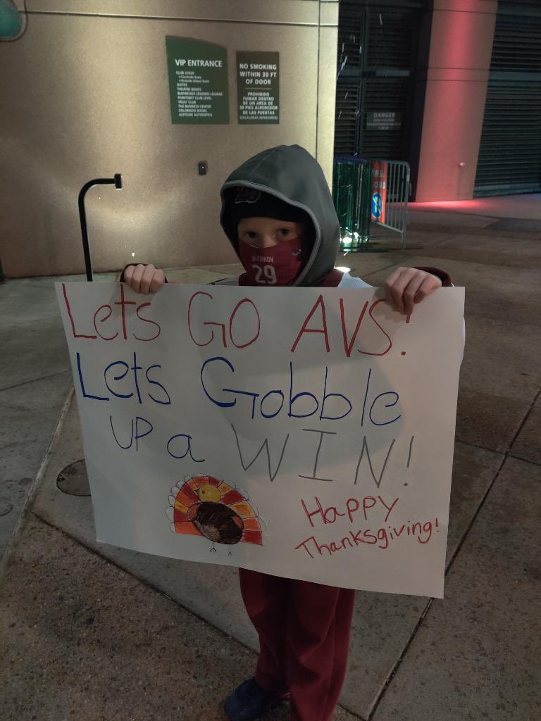 mondoforehand's tweet photo. Always love seeing him go all out for his Avalanche #GoAvsGo https://t.co/YUqXhFkTaP