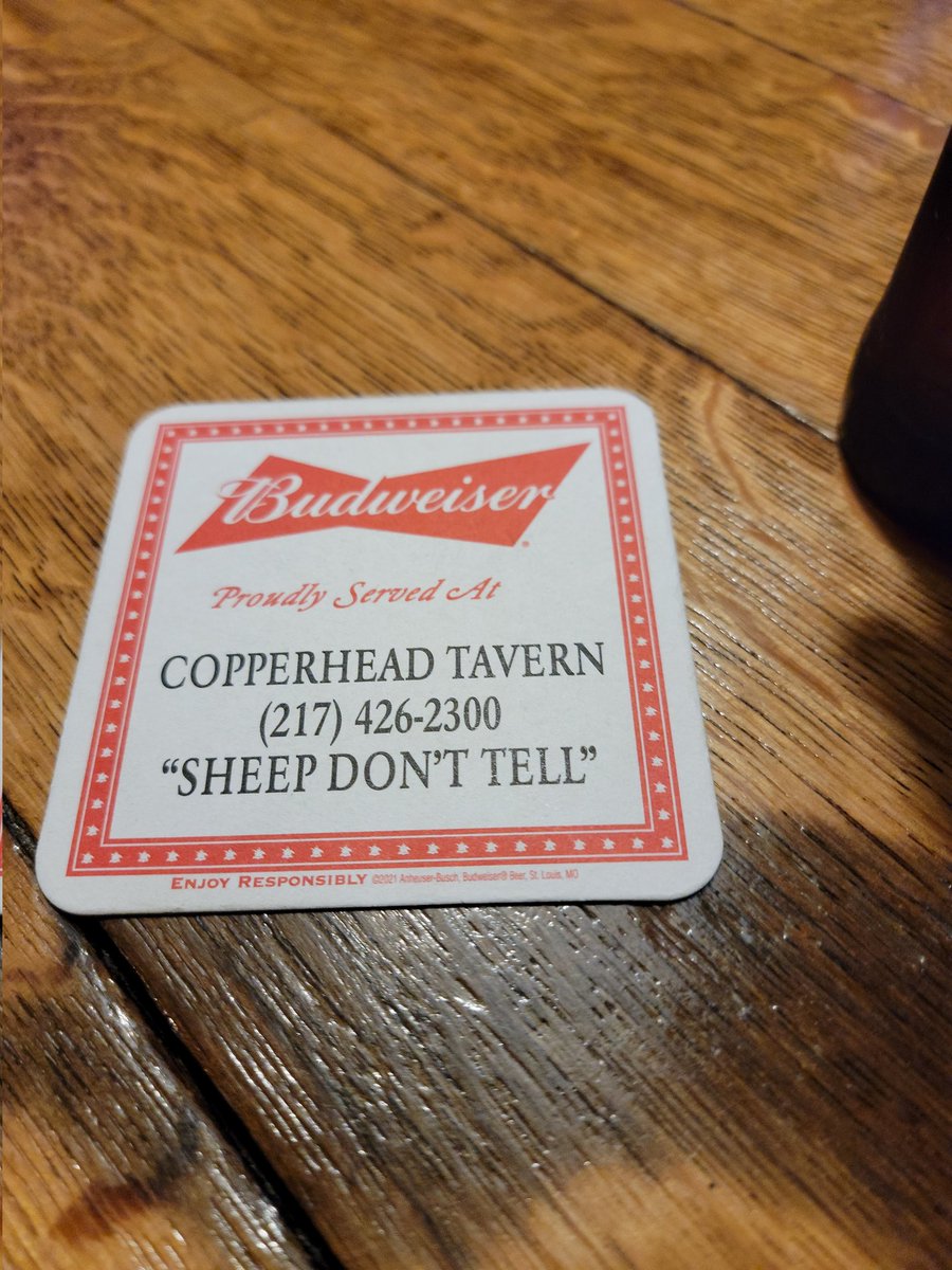 marioncofarmer's tweet photo. If you know then we'll, you also.have a taste for seedy roadhouse with cold beer and good pizza.
#shakingofftherust #theydontservegrainbelt https://t.co/43fIl2IEec