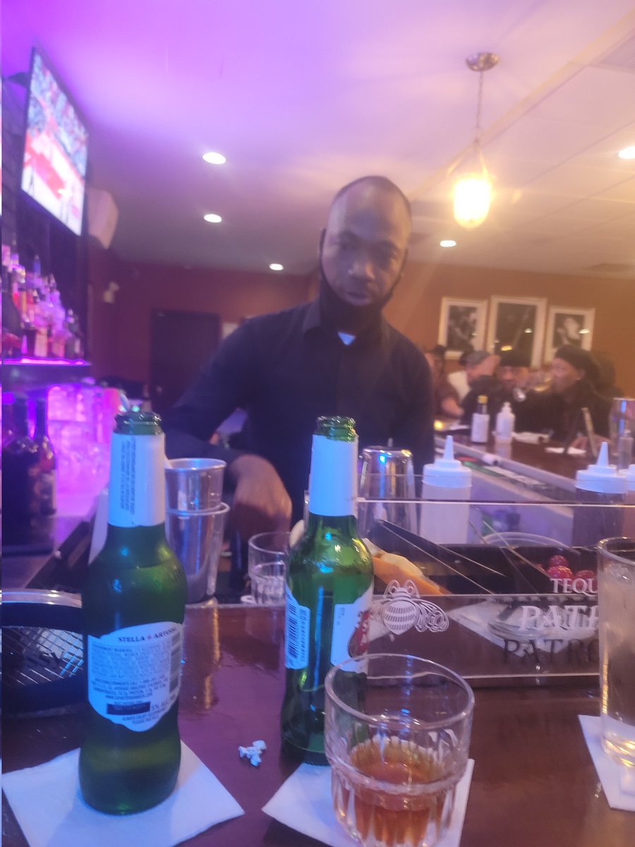 LavontSr's tweet photo. Love kicking it at my homie spot, I'm up next......I'm up next #JefeLife https://t.co/gvBlaIbIXZ