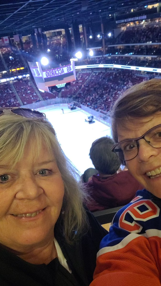 j28mac's tweet photo. @EdmontonOilers @FordCanada At the Gila Arena https://t.co/PnxlNmg5Vn
