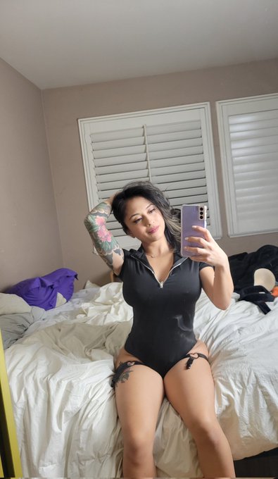 Excuse the mess https://t.co/elFBq7ZDDw