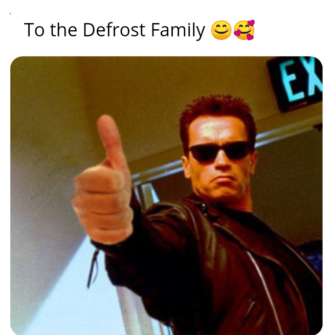 Шварценеггер 1991. Терминатор большой палец. Терминатор палец вверх. Терминатор лайк. Шварценеггер палец вверх терминатор.