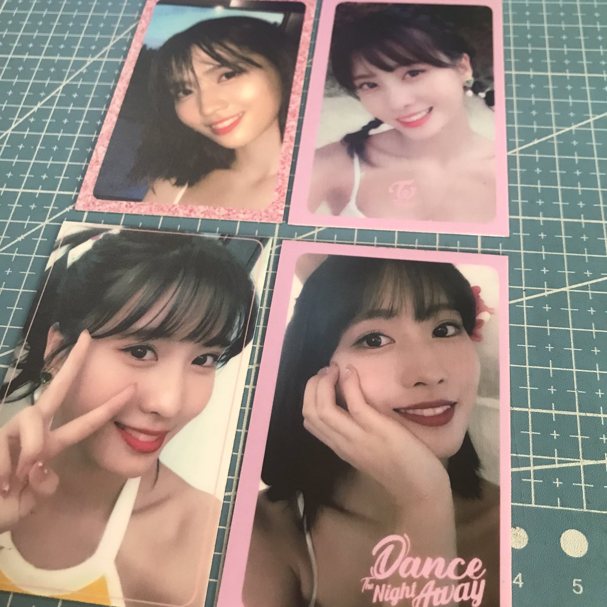 wonyhaul's tweet photo. wts/lfb TWICE MOMO SUMMER NIGHTS REPLICARD {unoffical}
-php15 ea / php75 set
-with backprint

rfs: need funds/decluttering https://t.co/rTiihhTQHZ