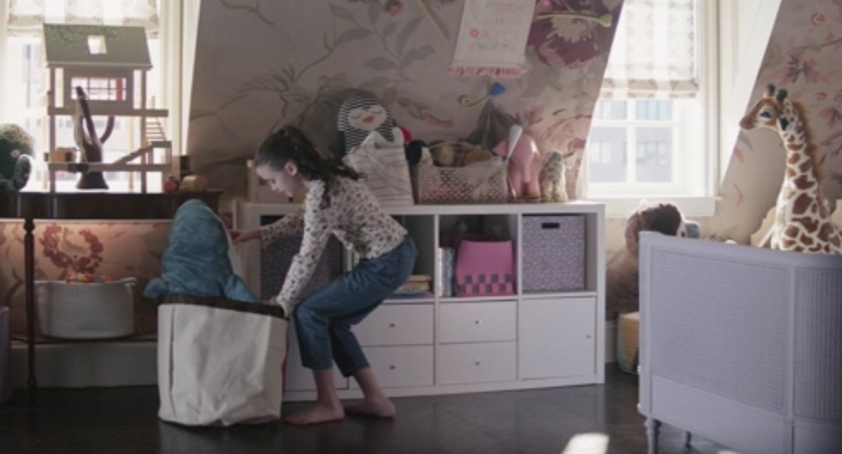 SigneKrantz's tweet photo. #TVMistakes In #Hawkeye (2021) a young Kate Bishop is seen owning a BLÅHAJ Ikea shark at the time of the Battle of New York (2012) when BLÅHAJ was introduced 2014 https://t.co/FgZuRHJw0a
