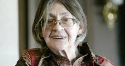 Volvemos a la Literatura. Uno de los cuentos más demoledores entre los que reflejan las violencias cotidianas en los hogares. De la mexicana Adela Fernández: "El montón".
Pueden leerlo aquí: enfrascopequeno.blogspot.com/2020/05/el-mon…
#ViolenciaMachistaEnElArte