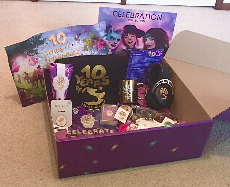 rachiegames's tweet photo. i still can’t believe it’s arrived ! i’m so happy and so lucky to have won @sirisnowing ‘s giveaway of the @StarStable bday box, this feels like a dream to be able to celebrate 10 years of star stable like this ! thank you so much to you both <3
#sso #starstable #starstableonline https://t.co/e51nstKQ32
