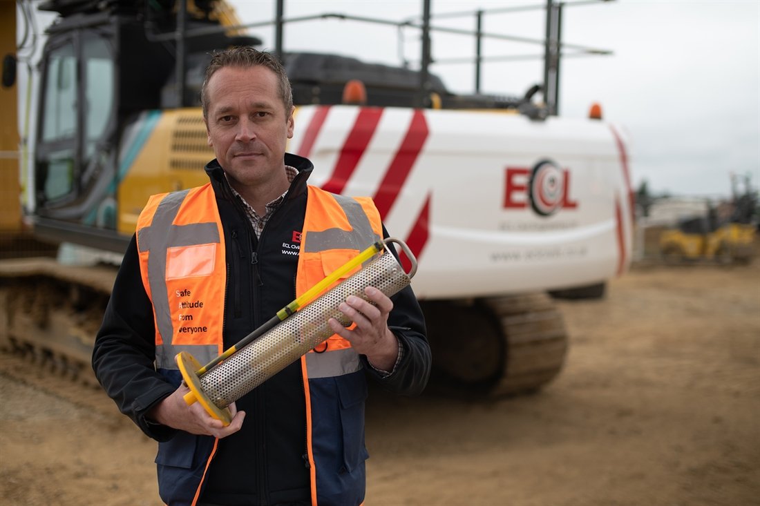 EarthmoversMag's tweet photo. Civil engineering contractor ECL has equipped its 100th machine with the FuelActive clean diesel pick-up system.

Read story ⬇️
https://t.co/NbYSr1M9VJ

-----
#earthmoversmagazine #fuelactive #plantmachinery #construction #diesel #fuel #heavymachinery #earthmover https://t.co/Zm2ZjjtfcM