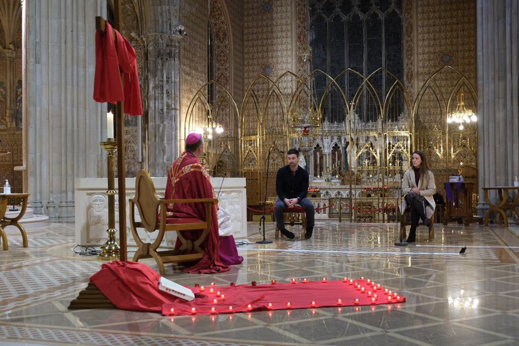 ArchbishopEamon's tweet photo. You will be my witnesses! Prayerful commemoration of #WeekOfWitness and #RedWednesday in Armagh with humble testimonies of faith from local teachers @AidanForker and Ciara Donnelly @ireland_acn @ArmaghGAA @acn_uk https://t.co/1U3e9Hm2vy