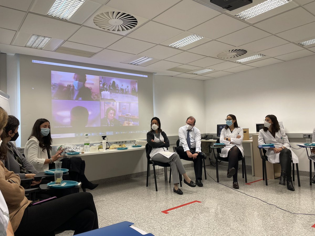 Hoy hemos recibido en #journalClub <a href="/ClinicaNavarra/">Clínica Universidad de Navarra</a> el Dr Alberto Alonso del Hospital de la Paz y Dr Antonio Pascoal del Hospital de la Santa Creu i Sant Pau de Barcelona. 

Un placer haber compartido este momento.