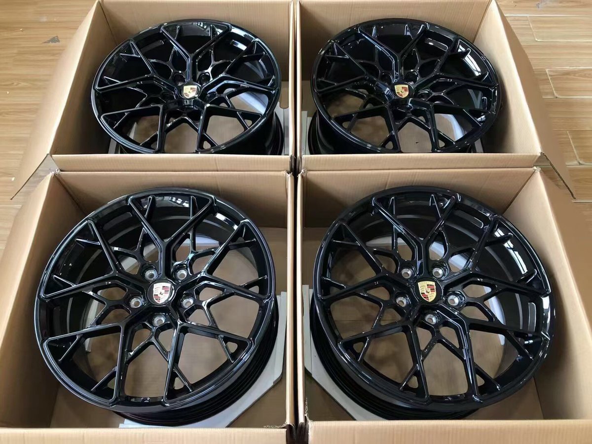 kyx525's tweet photo. Bright black forged wheels for Porsche 718, #aftermarket #carwheel #luxurycarrepair #luxurycars #aftermarket_spareparts #forgedwheels #porschecarpage #porsches #porscheclub #porsche718 #porscheclassic #porschelife #porschedesign #porschelove #porscheracing https://t.co/C2xcnIbrAW