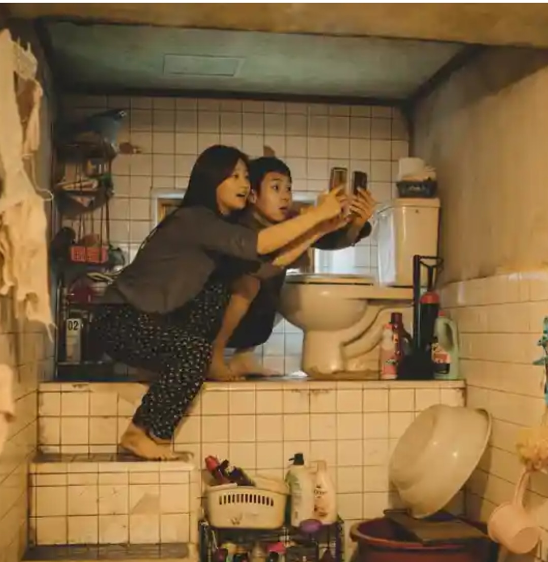 katymisscetti's tweet image. Probably the best film I've seen in recent years and it's on TV on Saturday #parasitemovie #goandwatch