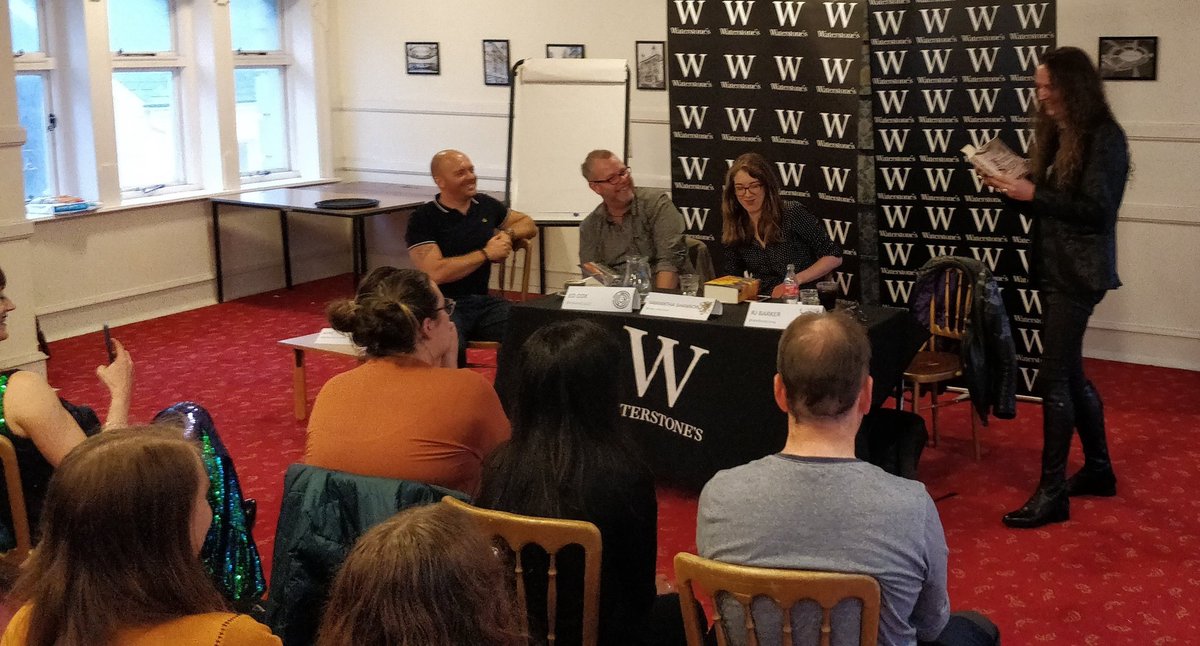 swanseastones's tweet photo. #YourWaterstones #ThrowbackThursday
One of our great joys over the years has been hosting events for loads of amazing authors, such as:
@Ben_Aaronovitch, @stu_turton, @jconnollybooks, #EdCox, @say_shannon, @dedbutdrmng, Jacqueline Wilson, Terry Pratchett, and many more. https://t.co/96UXjg65r9