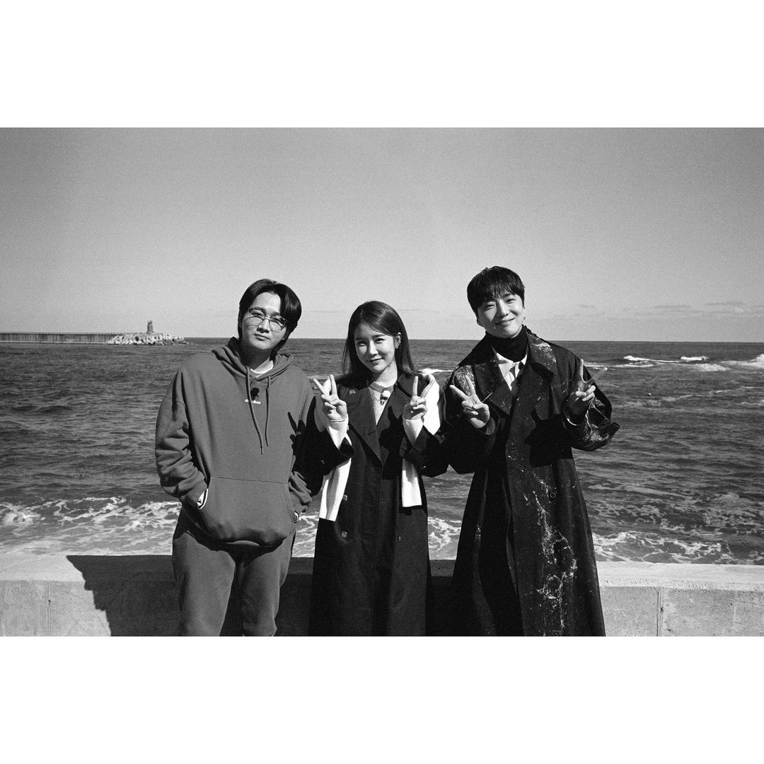 kang_a_jii's tweet photo. [IG] w_n_r00: แม้จะรู้สึกว่ามาช้าไปสักหน่อย แต่การที่ได้ร่วมงานกันก็ทำให้มีความสุขและรู้สึกเป็นเกียรติมากๆ ในรายการที่อบอุ่นอย่าง #SinabroDreamOperator 

https://t.co/XER7uC0Zty

#KANGSEUNGYOON #SEUNGYOON #강승윤 #คังซึงยูน @official_yoon_ https://t.co/urOZqFVZvj