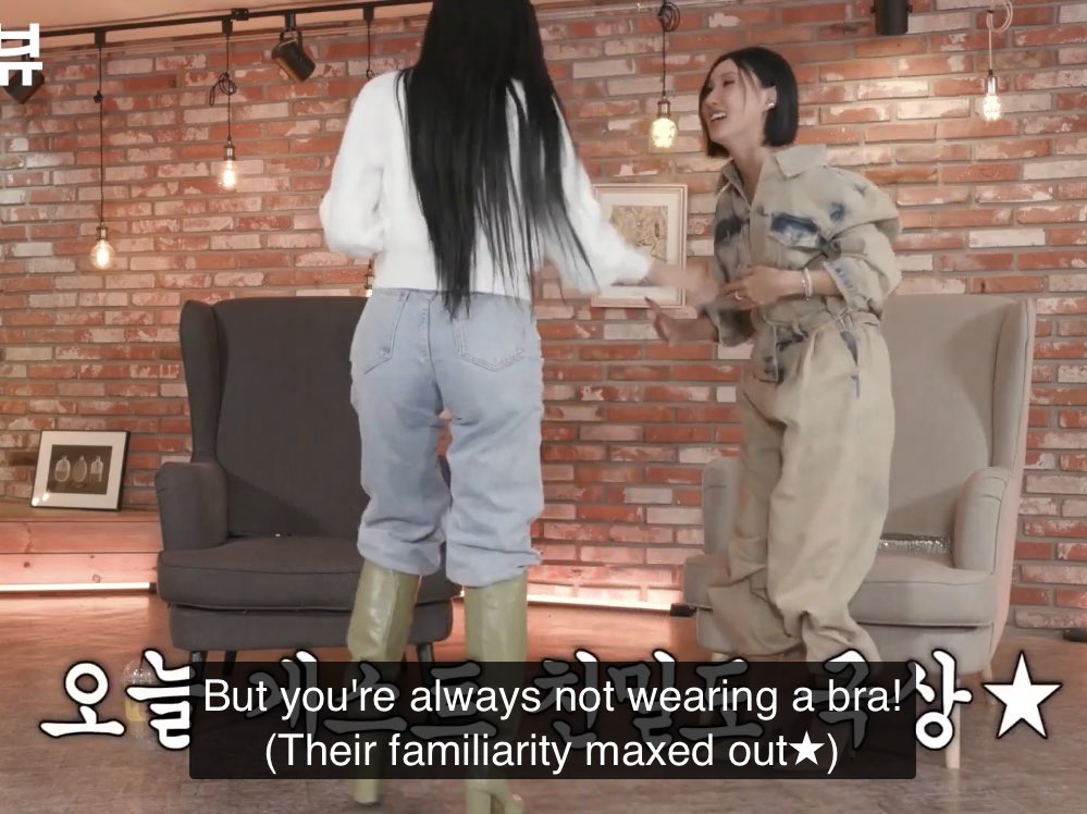 wheeix's tweet photo. hwasa: i’m not wearing a bra today
jessi: but you’re always bot wearing a bra

pls these two lol https://t.co/ewzanQ8Nxx