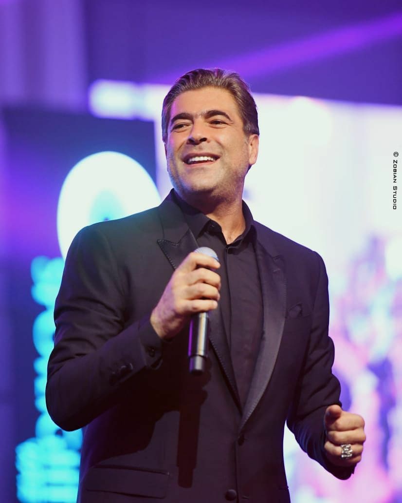 live_spotlight's tweet photo. من حفل #دبي مع ملك الرومانسية وائل كفوري 
#وائل_كفوري_في_دبي 
#وائل_كفوري 
@waelkfoury https://t.co/f2woEr3ADX