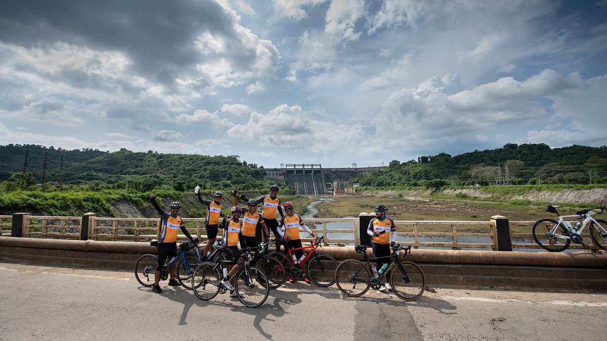 Hero_Electric's tweet photo. The first day of Tour Of Karnataka was nothing short of spectacular!
Are you ready for the most adventurous bicycle tour of the year? It’s time to hit the pedal!
#HeroElectric #SwitchToElectric #GreenMobility #ElectricIsTheFuture #ElectricVehicle #TheSmartMove #TOK7 https://t.co/sYLHEhvo9I