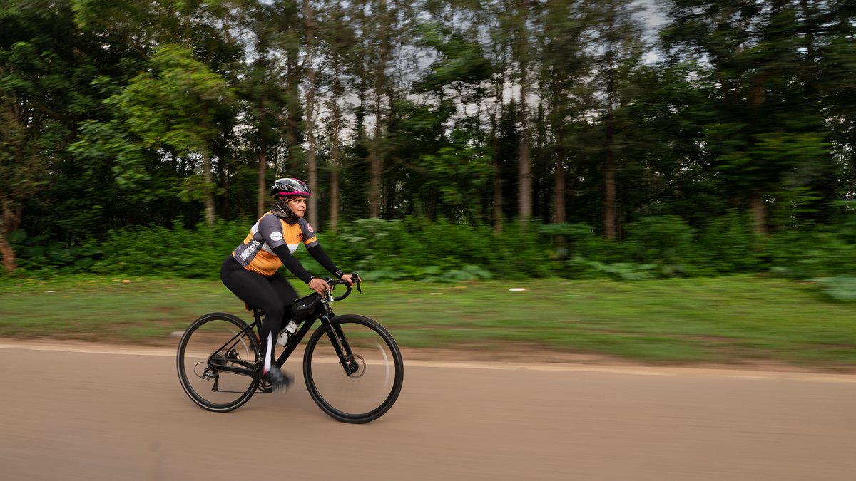 Hero_Electric's tweet photo. The first day of Tour Of Karnataka was nothing short of spectacular!
Are you ready for the most adventurous bicycle tour of the year? It’s time to hit the pedal!
#HeroElectric #SwitchToElectric #GreenMobility #ElectricIsTheFuture #ElectricVehicle #TheSmartMove #TOK7 https://t.co/sYLHEhvo9I