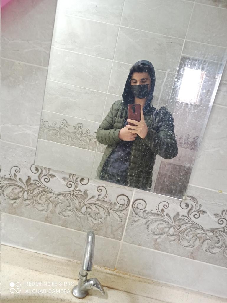 Aynayı dert etmeyin zaten temizlemiyorlar😓😓