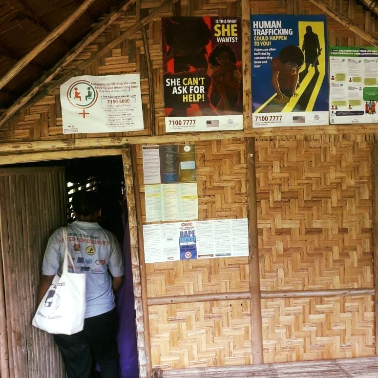 FemiliPNG's tweet photo. Today is International Day for the Elimination of Violence against Women. @FemiliPNG condemns all forms of violence &amp; abuse towards women &amp; girls. If you're a survivor of #FSV in PNG and need help, reach out to us: https://t.co/56Z8peINjv #OrangeTheWorld #16DaysofActivism2021 https://t.co/zxKtmZV47Z