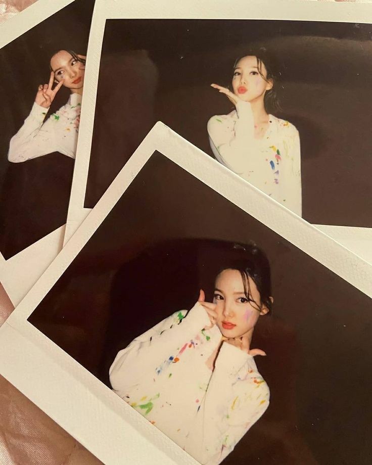 TW1CENHA's tweet image. polaroids
#트와이스 #엔하이픈