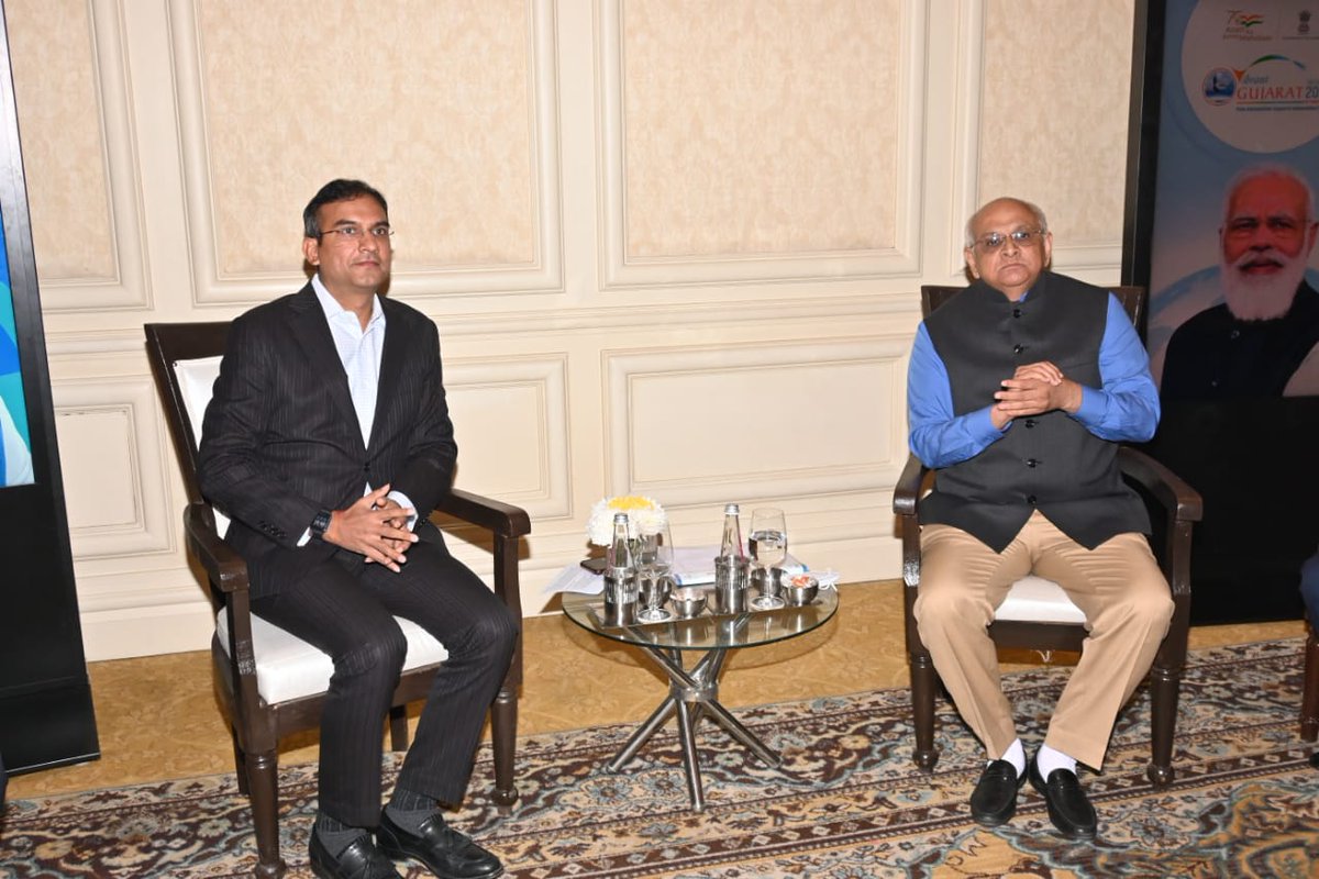 VibrantGujarat's tweet photo. Gujarat CM Shri @Bhupendrapbjp held one to one interaction with the management of OYO Homes &amp; Hotels during #VGGS2022 Delhi Roadshow.

@PMOIndia @CMOGuj @CIMgoi @MEAIndia @pkumarias @drrajivguptaias @DPIITGoI @EODB_India @doc_goi @investindia https://t.co/xwLVmrEMZD