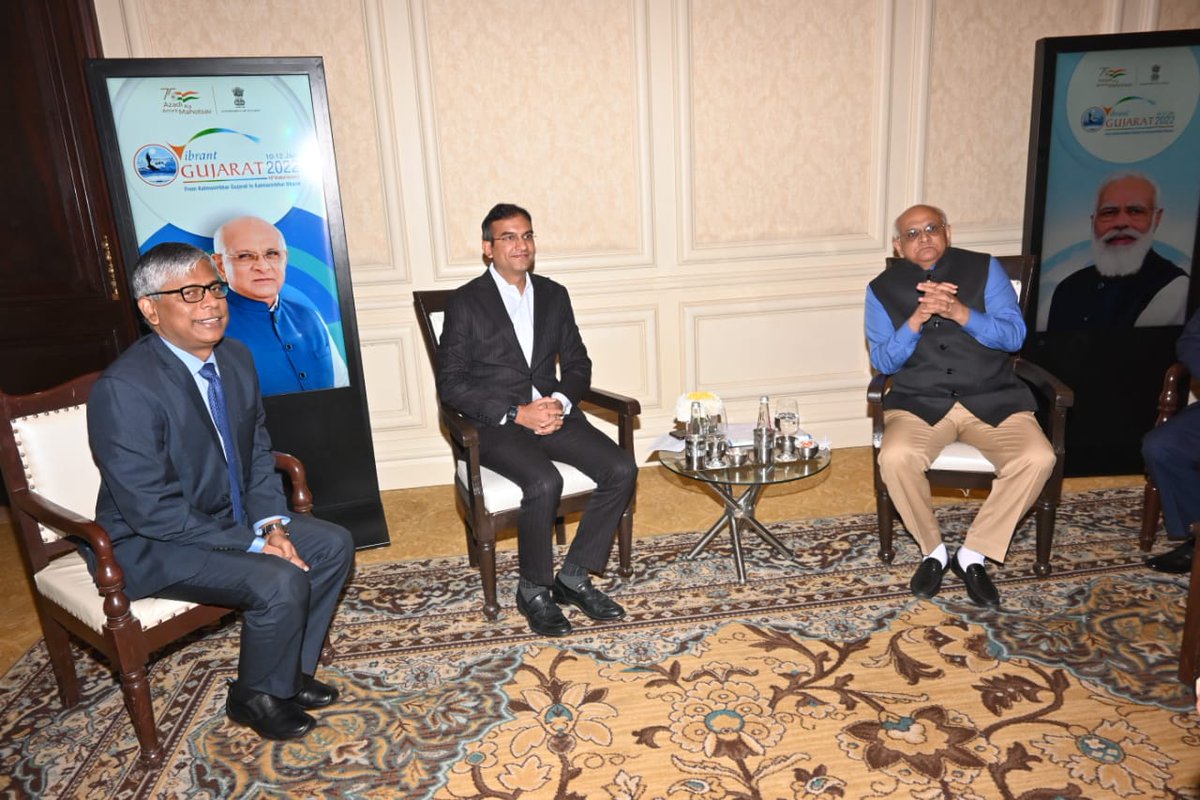 VibrantGujarat's tweet photo. Gujarat CM Shri @Bhupendrapbjp held one to one interaction with the management of OYO Homes &amp; Hotels during #VGGS2022 Delhi Roadshow.

@PMOIndia @CMOGuj @CIMgoi @MEAIndia @pkumarias @drrajivguptaias @DPIITGoI @EODB_India @doc_goi @investindia https://t.co/xwLVmrEMZD
