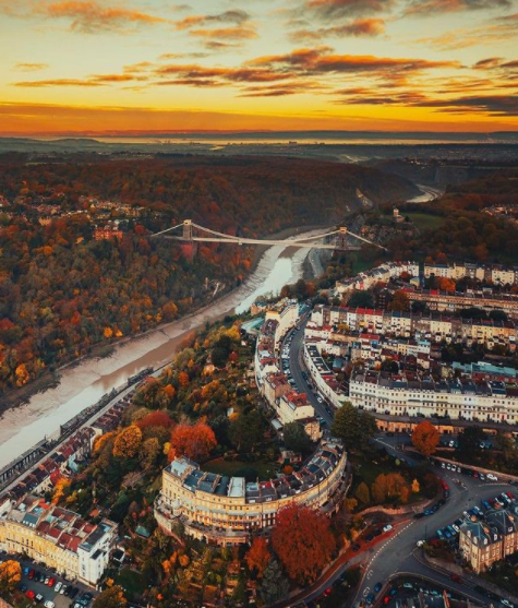Good morning! We love this drone shot of Bristol 😍
 @theperkspective
#bristol #bristol_lens #bristoluk #bristollife #cliftonsuspensionbridge #clifton #views #dronestagram #dronepic #dronephotography #agameoftones