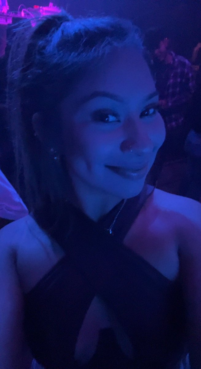 bazantx's tweet photo. Life is a party, dress like it. https://t.co/GQLltMBAEZ