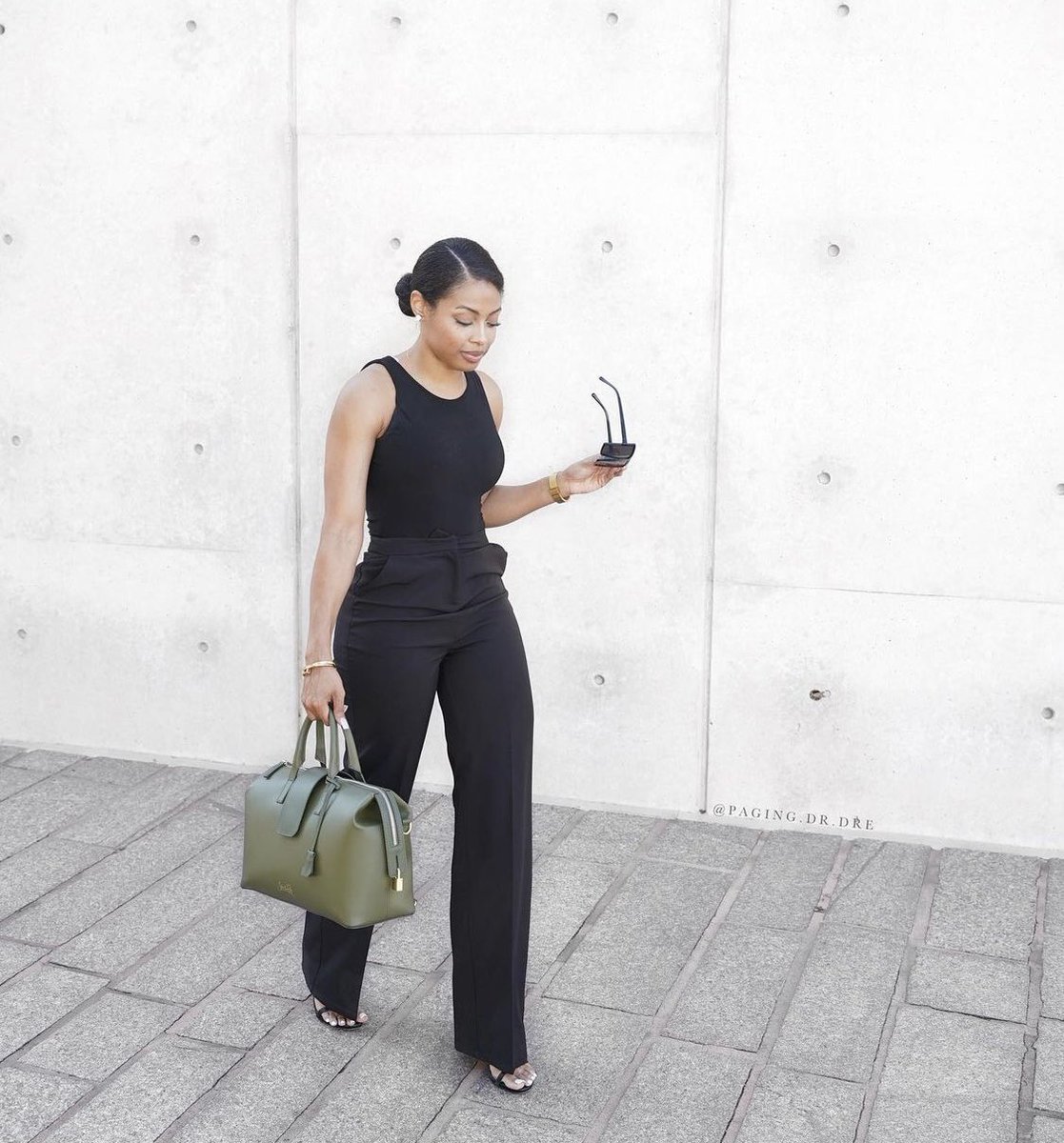 For the first time, get our bestselling bag with a special discount. Use code ONETIMEONLY to unlock your access till supplies last or till 11/26. This exquisitely Made In Italy bag can be worn in 4 ways. Find out why women everywhere can’t get enough - while supplies last.