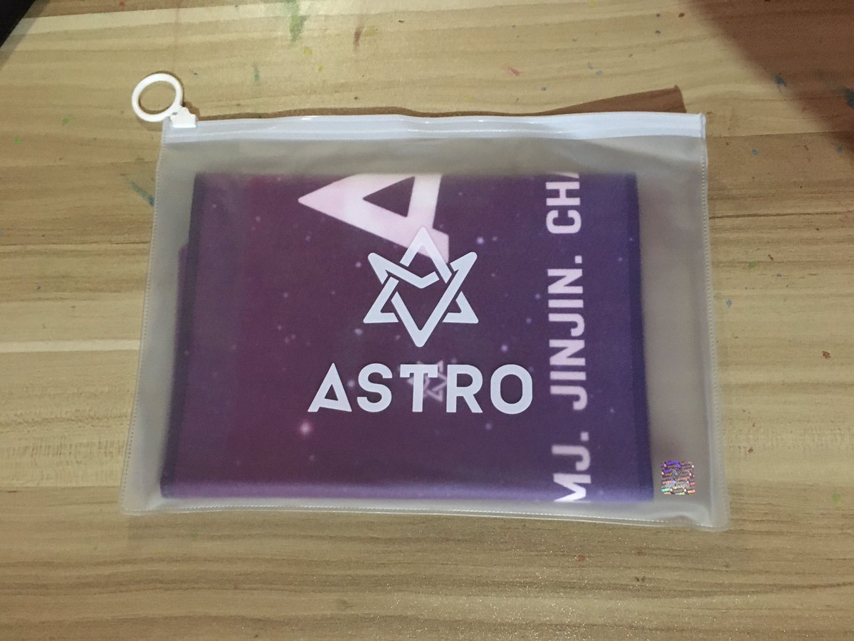 Astro_shoppe's tweet photo. ASTRO OFFICIAL SLOGAN BANNER
BRANDNEW 11/10 condition 

PAYO
1,150 

MOD: sco (COD local sf) 
MOP: Gcash 

CAN SHIP TOMORROW 
Dm me 
With official freebies https://t.co/AixfUKutTD