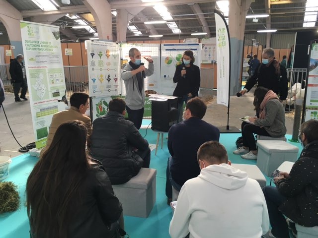 JeremieJost's tweet photo. Retour en image sur la 1ère journée @Caprinov sur l'espace #CAPRITECH avec #RéseauREDCap @InstitutElevage @Conseil_Elevage @ChambagriFrance @Chambagri24 @Chambagri17 @chambagri16 @INRAE_Poitiers https://t.co/hO3OuTxIfB