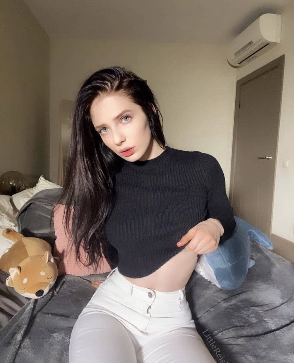 Via hub 18. Reislin reislin. Via hub 18. Reislin актриса hub. литтл рейслин.