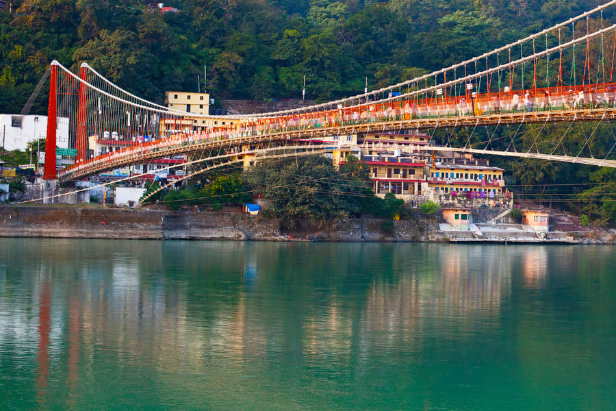GhumIndiaGhum's tweet photo. This is the 3rd most popular #daytrip from Delhi after the same day #agratrip and #jaipurday trip from Delhi. This day trip includes two of two most visited religious cities of India. Both #Rishikesh and #Haridwar hold very important places see more at: https://t.co/zvKjSWo6WO https://t.co/N0nnEyqGE4