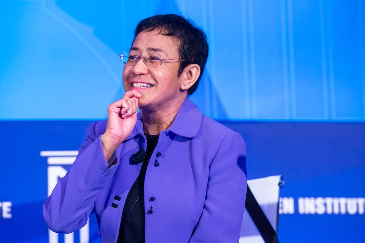 CurtisSChin's tweet photo. For always making me think &amp; for holding the line for #pressfreedom! I’m thankful for ⁦@mariaressa⁩. #whatImthankfulfor. 

Happy #Thanksgiving, Maria! And a shout-out for the beautiful #Philippines, &amp; #Pinoys, #Pinays, #FilAms &amp; #OFWs everywhere. Time for some #AdoboTurkey. https://t.co/uuXv9YG0w0