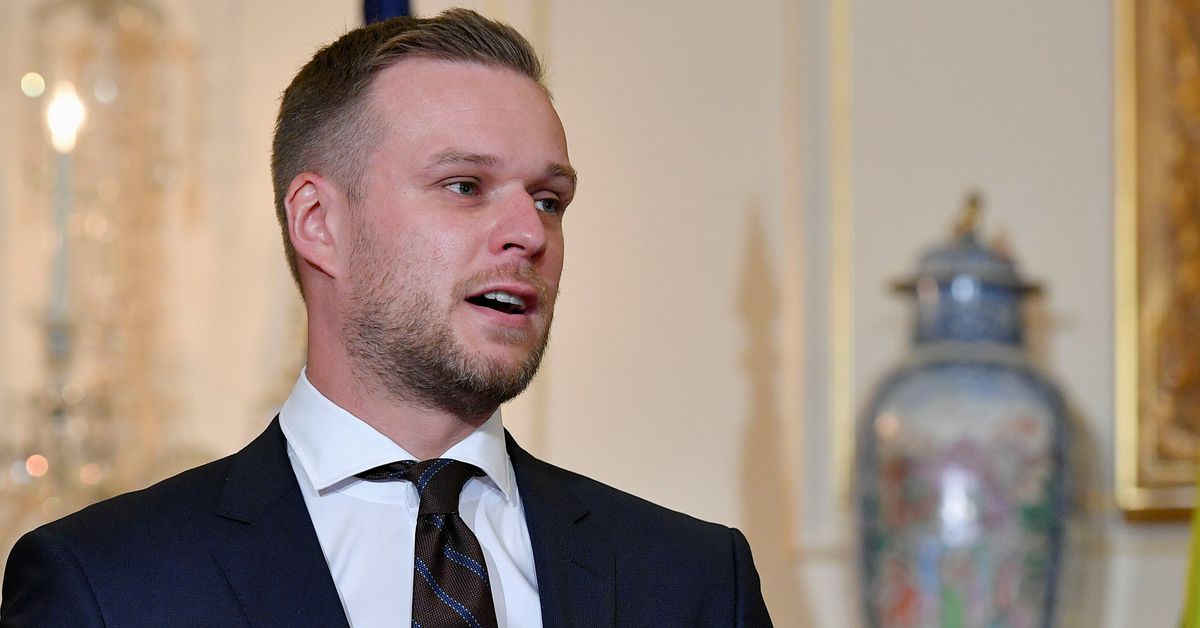SilkRdToday's tweet photo. David standing up to Goliath.   #Lithuania  #EU  #politics https://t.co/6bVlTD7ZrD https://t.co/AOrpeHJRCQ