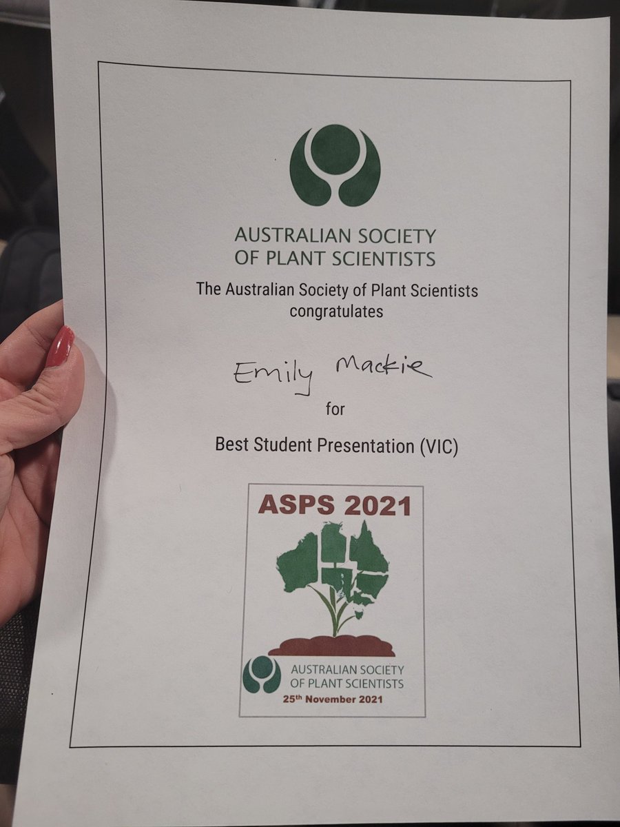 #proudsupervisormoment 🤩 Our very own Emily Mackie (@BiochemEm__) was awarded best student talk at #ASPS2021 🥳 We are SO proud of your work on targeting lysine production in plants as a novel way to make herbicides 🌿 @asps_ozplants @LIMSLTU @AgriBioAustral1 @LTUresearchers