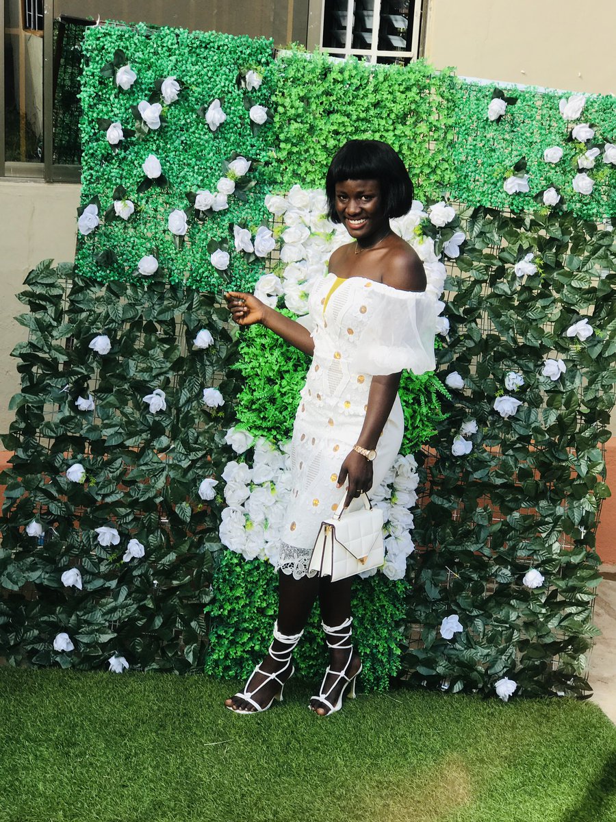 Ajoa_Fancy's tweet photo. The Blacker the Berry the sweeter the juice 🖤🖤🖤 https://t.co/j309HdT3vn