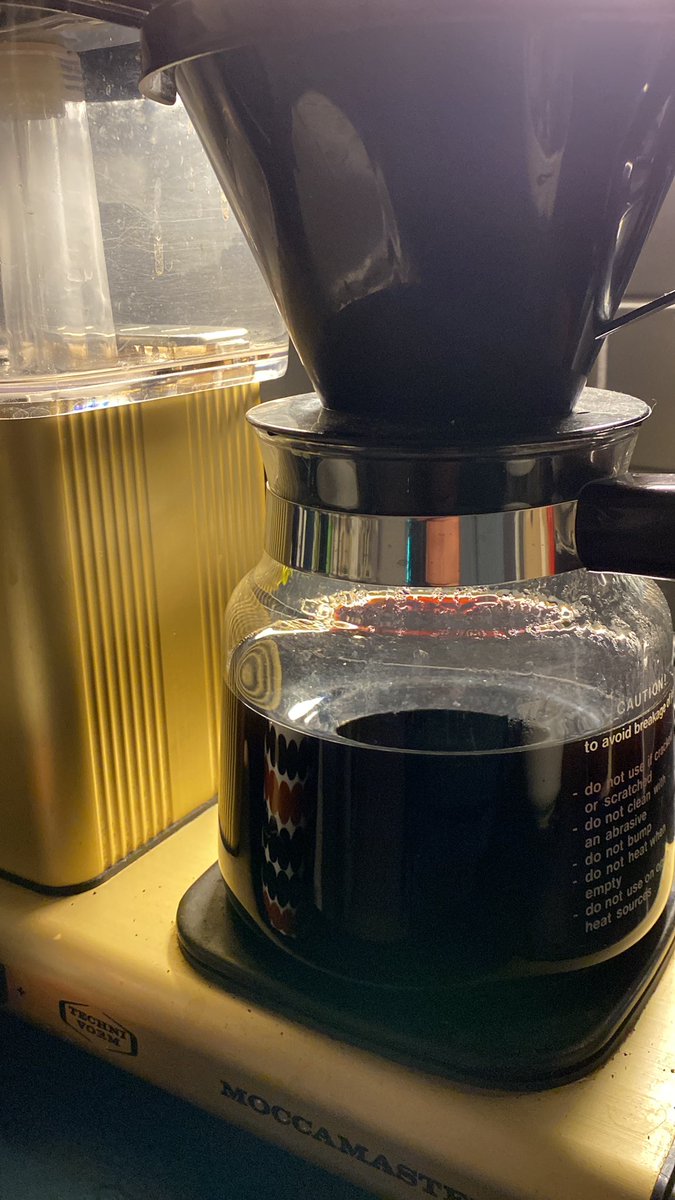 maisamet1's tweet photo. Waiting for Keaney to publish the instructions for our Economics group assignment. Its too early for this🥱Recon coffee was invented to save people from moments like these?🤔 #MetropoliaBiz https://t.co/pVWeEm0pmX