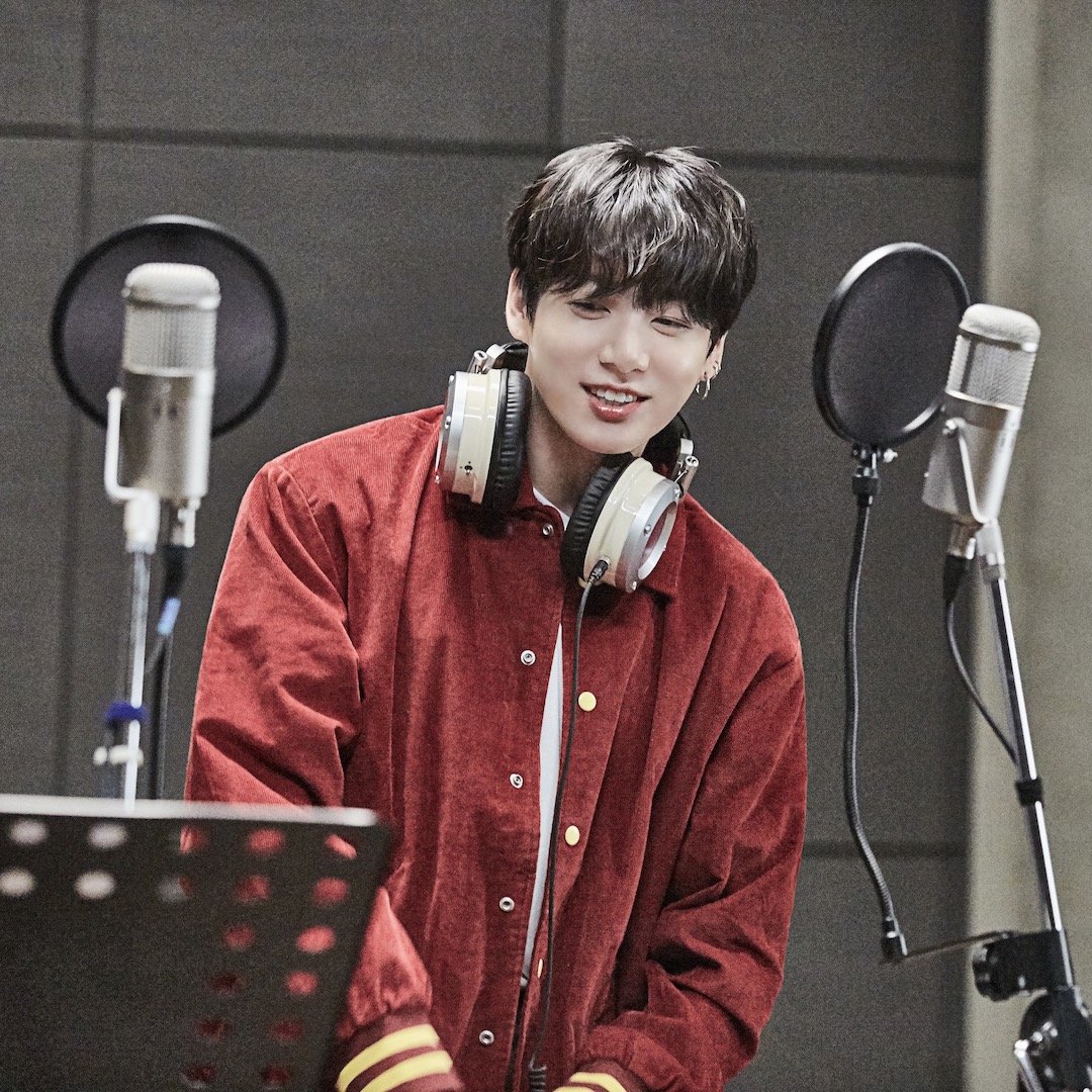 What has made Jungkook smile in the recording booth? The clue will come out @ LA stage! 💜

#HyundaixBTS #Jungkook #Imonit #Nowyoureonit #CleanMobility #BecauseofYou 
@bts_bighit