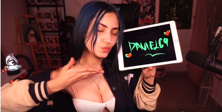 DanielD´Moone 👅 tweet media