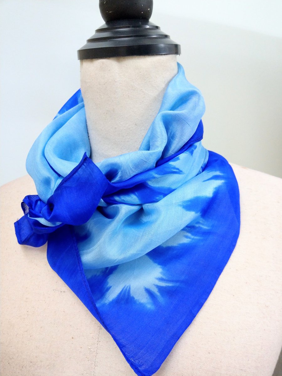 kimcatsilk's tweet photo. Silk square scarf from Kimcatsilk Vietnam
https://t.co/kHLlphCfk3
#silkscarf #silksquarescarf https://t.co/opZYGGjGo9