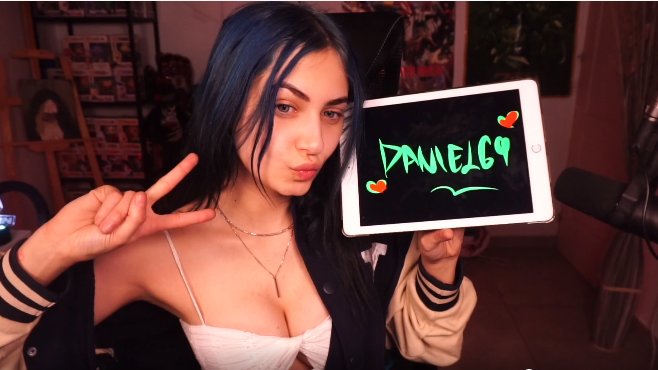 DanielD´Moone 👅 tweet media