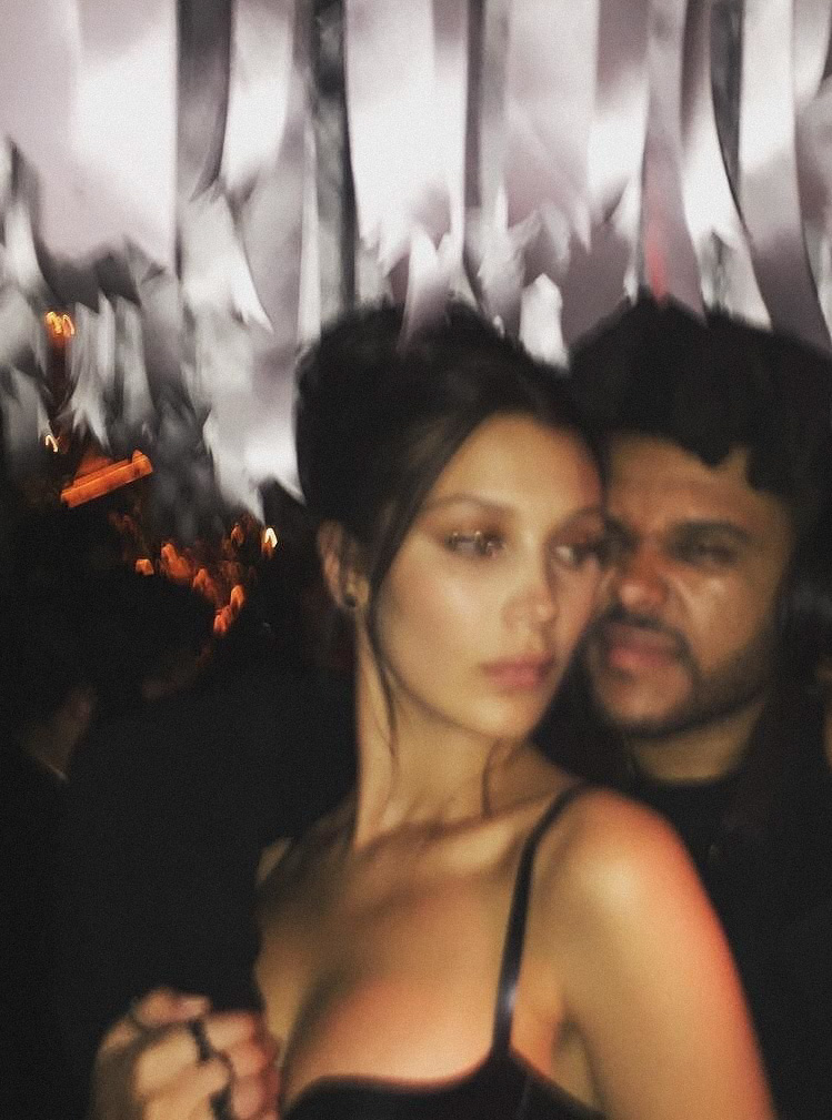 “I saw you dancing in a crowded room
You look so happy when I'm not with you”