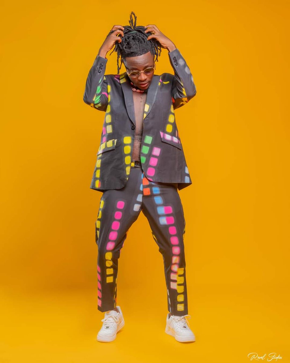 Osmanibrahimba2's tweet photo. To be frankly @FancyGadam2 Fancy Garam know music.
2days more. What will prevent you from witnessing this history.
#1donconcert 
#operationfillthestadium 
#Tibkpeng https://t.co/NpCIN2G4yX