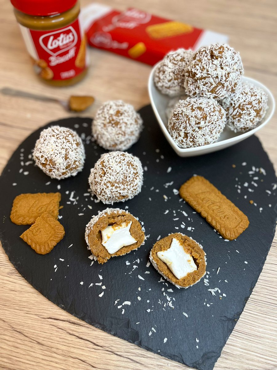 ionabaking's tweet photo. Biscoff Snowballs ⛄️❤️ A delicious and simple no-bake treat. A large marshmallow, wrapped in a Biscoff biscuit mixture, rolled in coconut. One of my favourite snacks and a great gift to make for family and friends 🥰 https://t.co/ZHL0tyMLLh