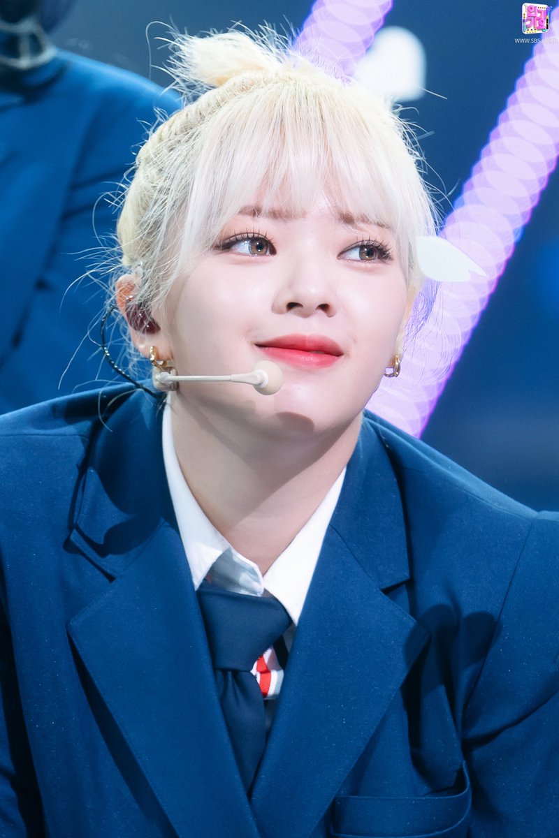 TWICE Photos from 211121 Inkigayo [PD NOTE] JEONGYEON (2/2) #TWICE