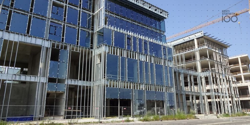 eestistatistika's tweet photo. 🏗 Eesti ehitusettevõtted ehitasid kolmandas kvartalis mullusega võrreldes 15 protsenti rohkem, ületades pandeemiaeelse taseme. Kasvu mõjutas jätkuvalt nii madal võrdlusbaas kui ka materjalide hinnatõus.
Loe pressiteadet 👉 https://t.co/ojjejzuda7
#eestistatistika #ehitus https://t.co/c0RnwYwhk0